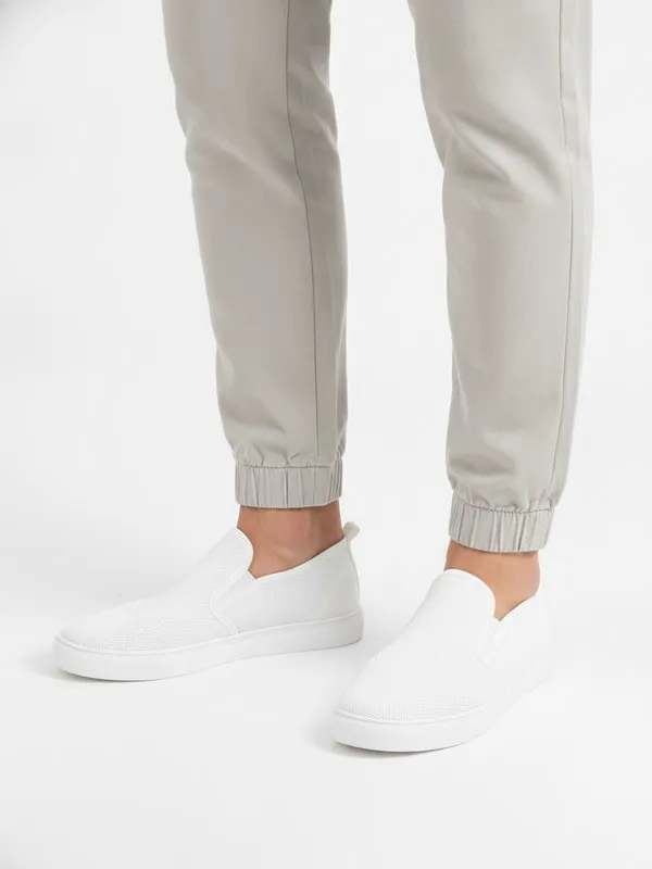 Bramley Everyday Trainer in White, model shot on white