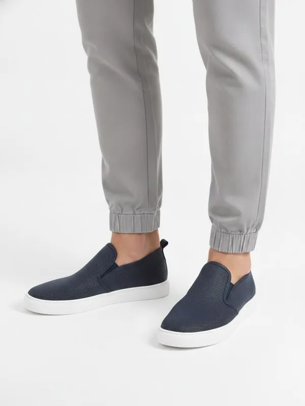 Bramley Everyday Trainer in Navy, model shot on white